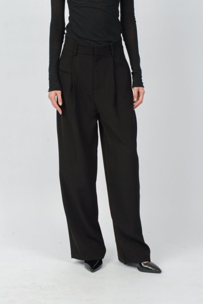 PINGOH Pantaloni larghi con pinces Eleganza senza sforzo. Funzionalità senza compromessi Unisex