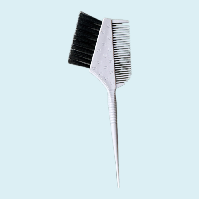 Pennello per tinta con pettine